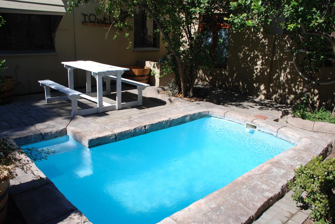 86 On Langenhoven Bed & Breakfast Oudtshoorn Exterior foto